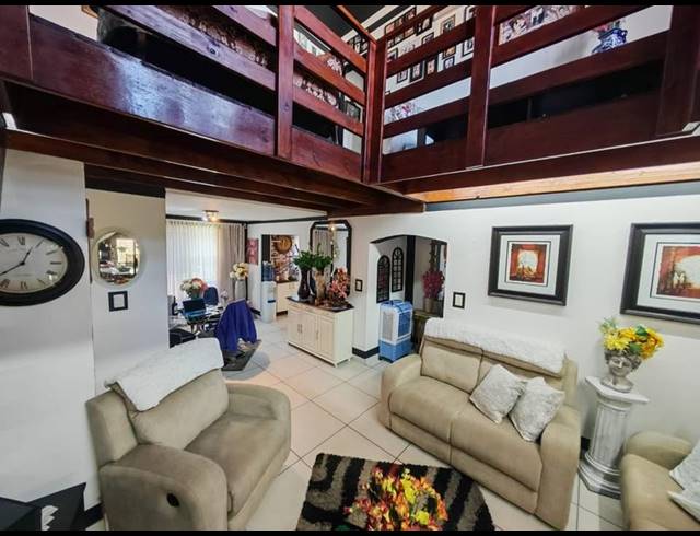 3 BEDROOM CLUSTER FOR SALE IN EVELEIGH